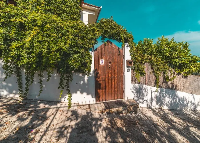 Akava Garden House